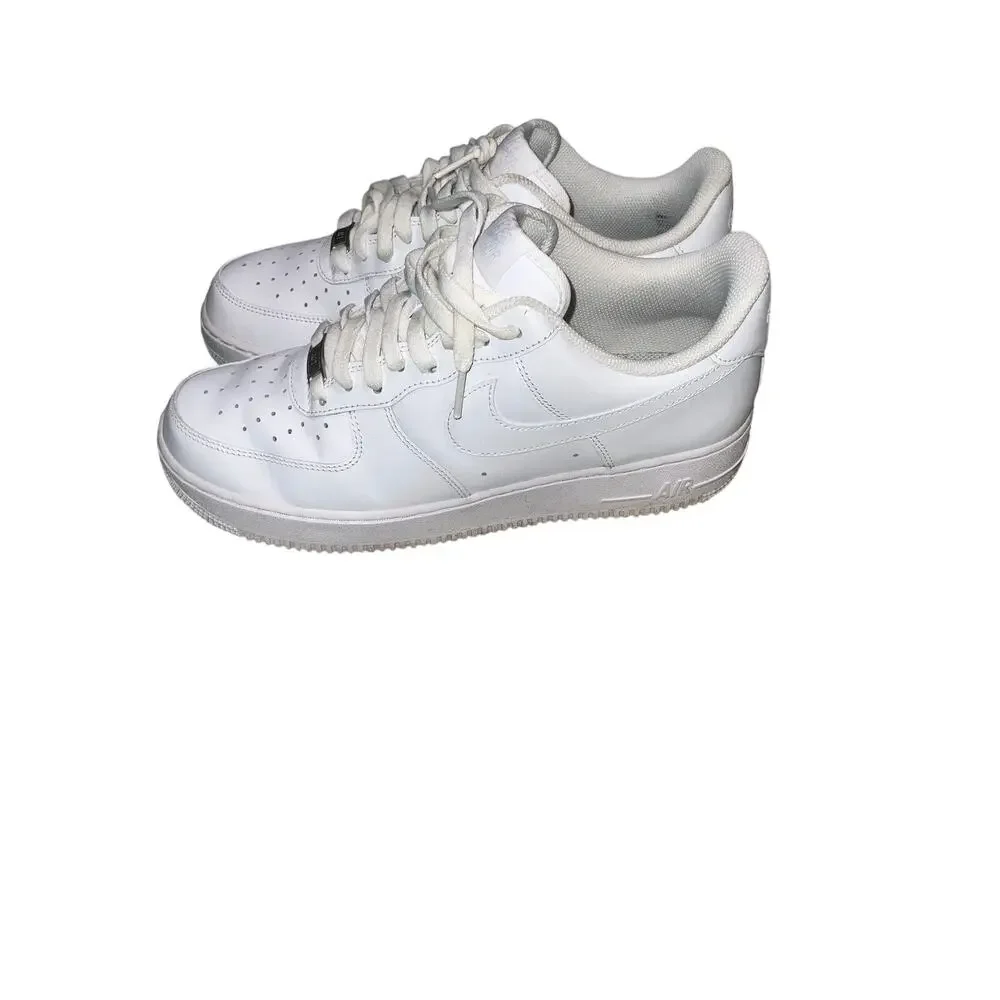 Nike Air Force 1 '07 Triple White Low Top Sneakers Size 9.5